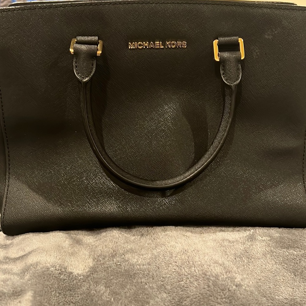 Micheal Korda Black Leather/ gold hardware Handbag with detachable strap